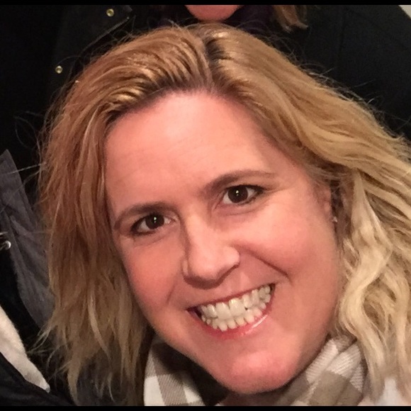 Meet your Posher, Molly - Picture 2 of 3